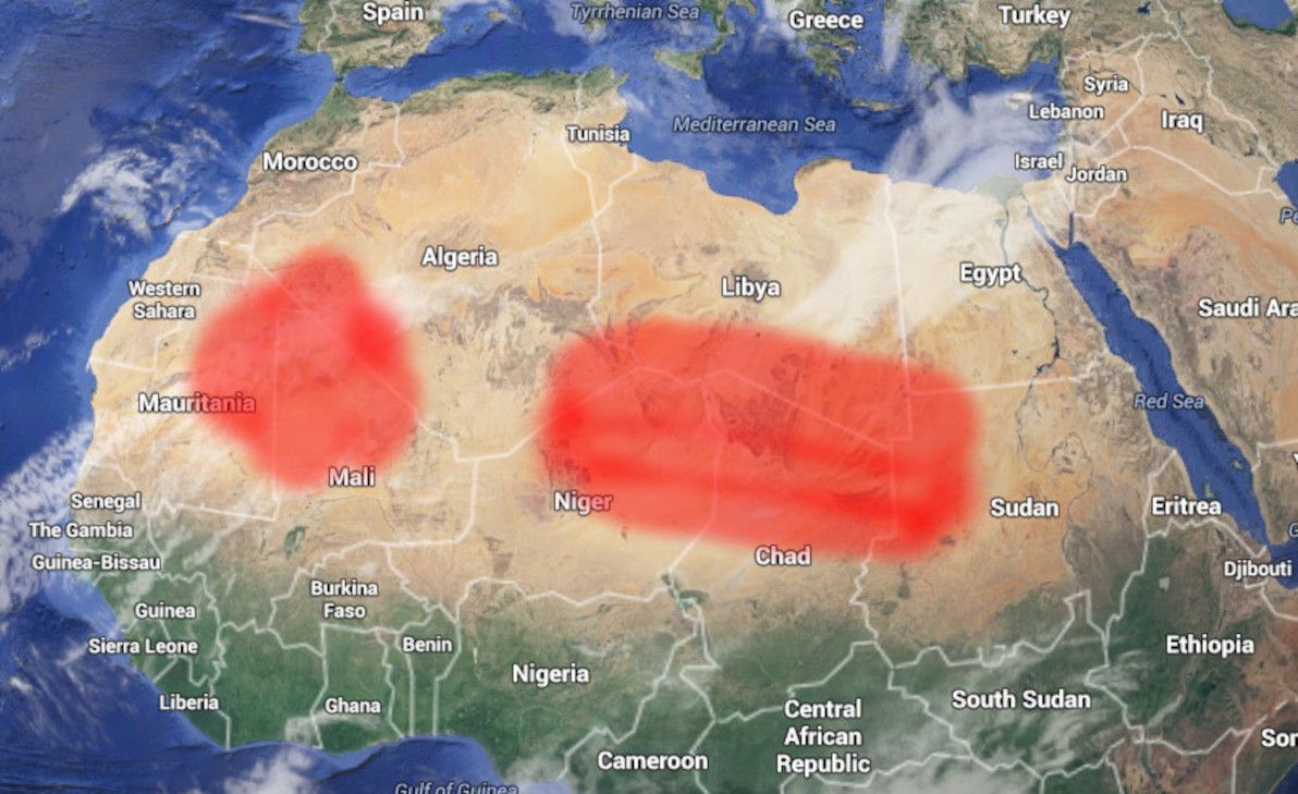 Map of the Sahara: areas without roads (approximate) are highlighted in red.