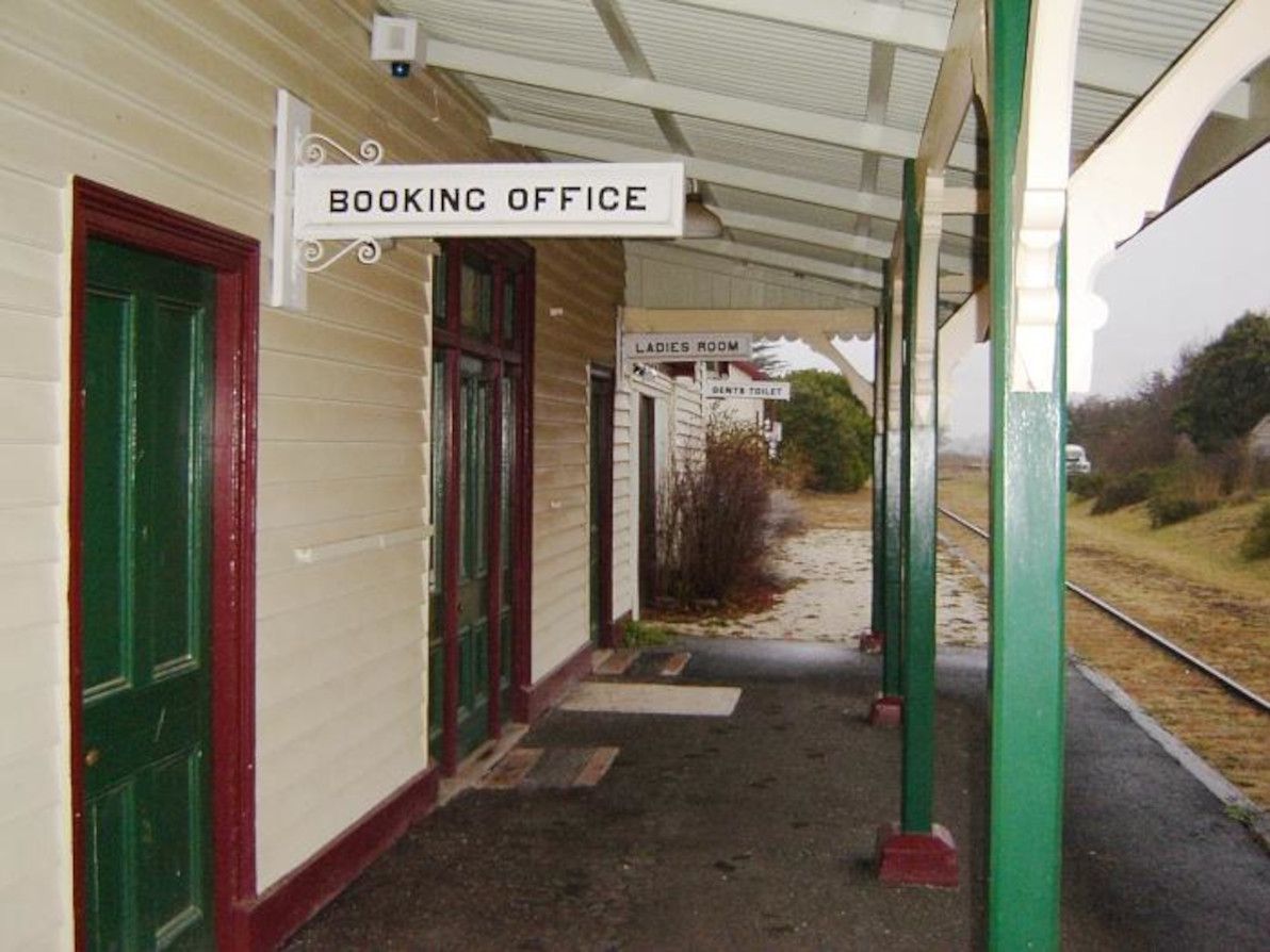 The main platform at Black Mountain station